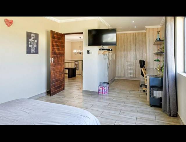 3 BEDROOM HOUSE FOR SALE IN HERON BANKS GOLF ESTATE